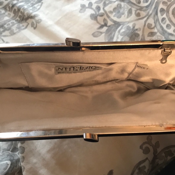 Clutch - Picture 3 of 3